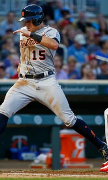 Martinez goes deep twice, Tigers top Twins 6-3 (Jul 21, 2017)